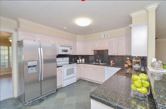 1573 W Sam Houston Parkway S, Houston, TX 77042