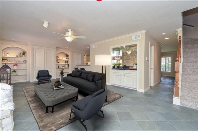 1573 W Sam Houston Parkway S, Houston, TX 77042