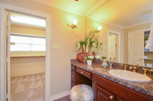 1573 W Sam Houston Parkway S, Houston, TX 77042