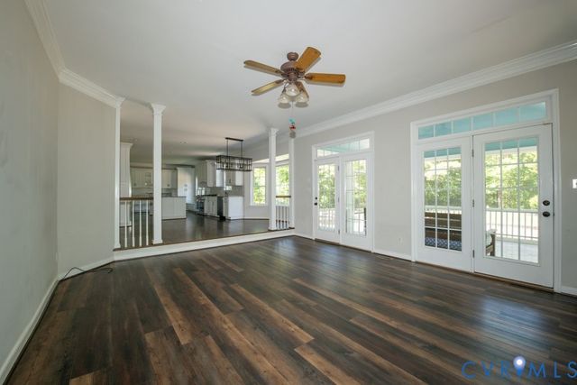 8452 Mount Eagle Rd, Hanover, VA 23005
