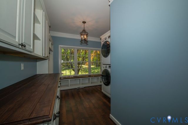 8452 Mount Eagle Rd, Hanover, VA 23005