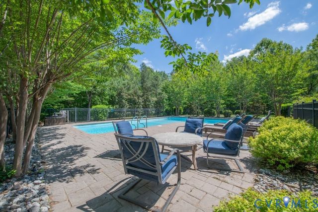 8452 Mount Eagle Rd, Hanover, VA 23005