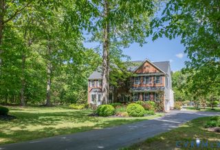 8452 Mount Eagle Rd, Hanover, VA 23005