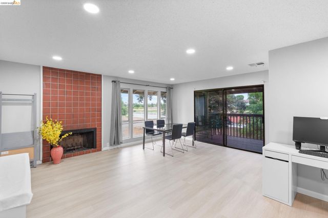 2400 Shadow Lane 110, Antioch, CA 94509