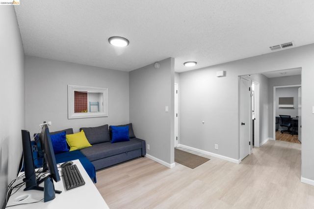 2400 Shadow Lane 110, Antioch, CA 94509