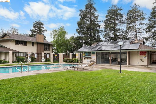2400 Shadow Lane 110, Antioch, CA 94509