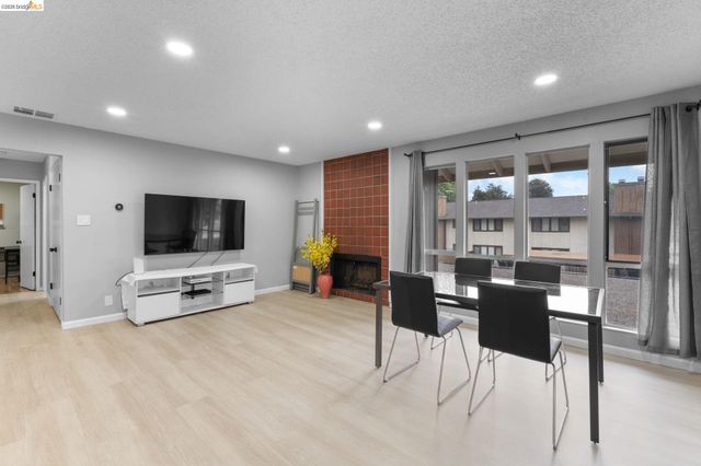 2400 Shadow Lane 110, Antioch, CA 94509