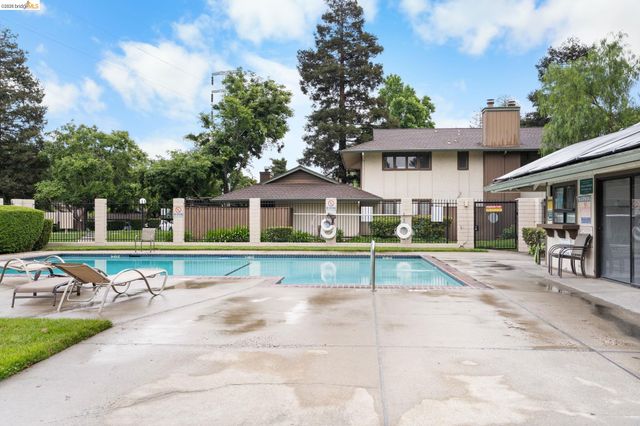 2400 Shadow Lane 110, Antioch, CA 94509