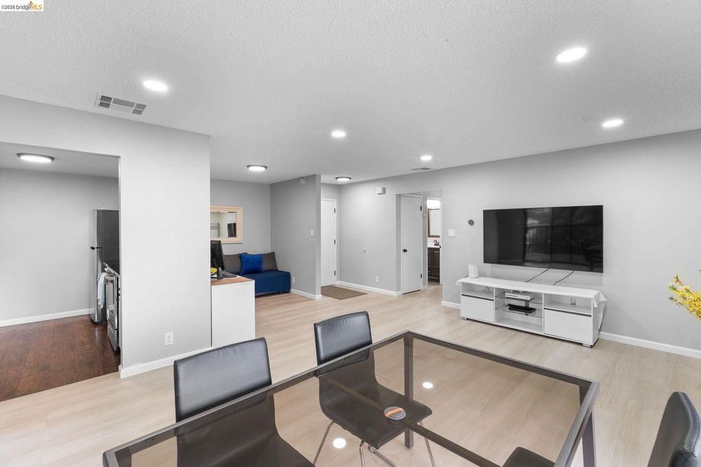 2400 Shadow Lane 110, Antioch, CA 94509