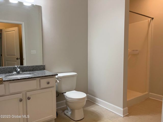 15 Lancaster Place, Milton, NY 12020