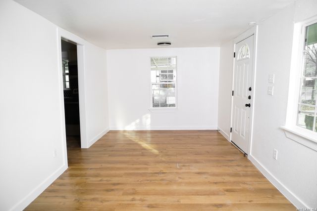 5807 Mayo Dr, San Antonio, TX 78227