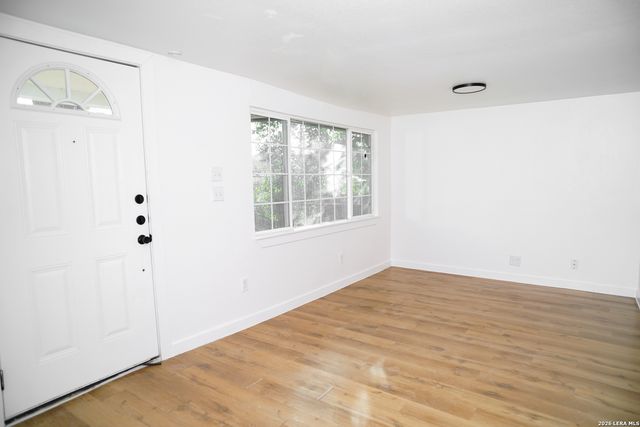 5807 Mayo Dr, San Antonio, TX 78227