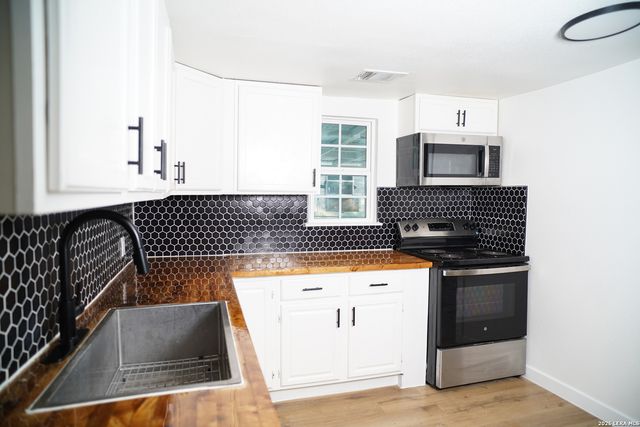 5807 Mayo Dr, San Antonio, TX 78227