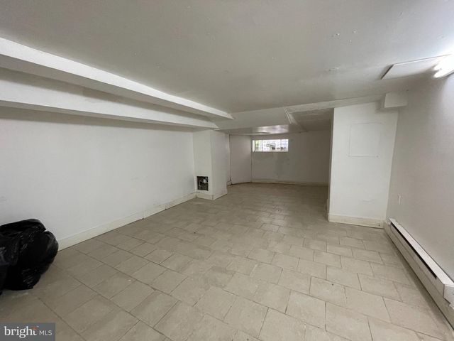 4936 N 9TH ST, Philadelphia, PA 19141