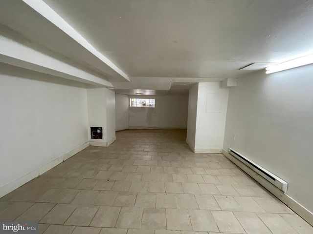 4936 N 9TH ST, Philadelphia, PA 19141