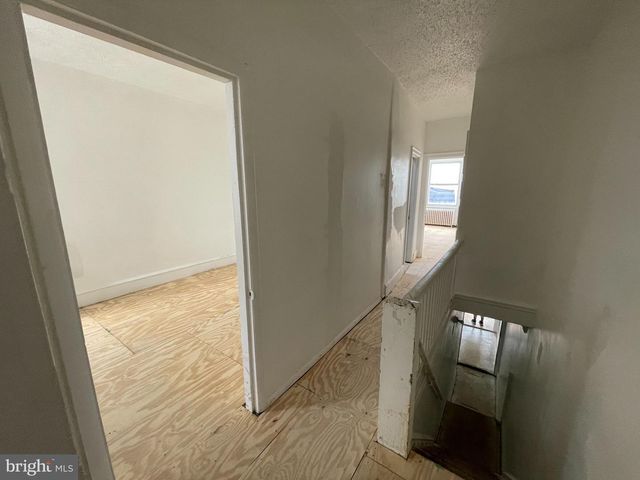 4936 N 9TH ST, Philadelphia, PA 19141