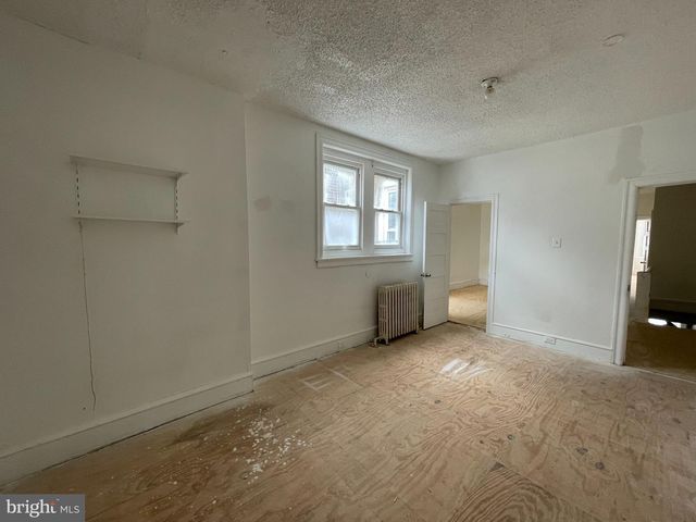 4936 N 9TH ST, Philadelphia, PA 19141