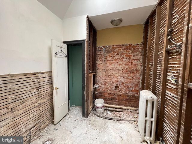 4936 N 9TH ST, Philadelphia, PA 19141