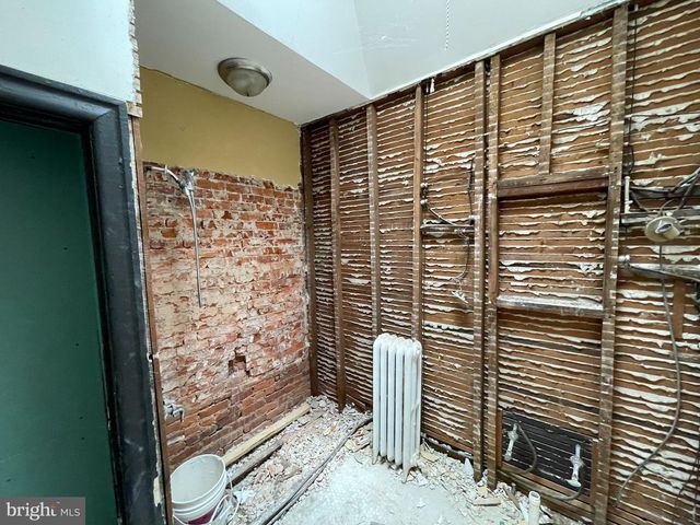 4936 N 9TH ST, Philadelphia, PA 19141