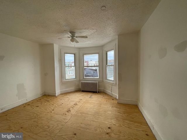 4936 N 9TH ST, Philadelphia, PA 19141