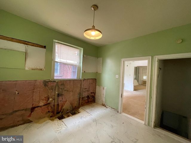 4936 N 9TH ST, Philadelphia, PA 19141