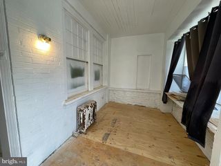 4936 N 9TH ST, Philadelphia, PA 19141