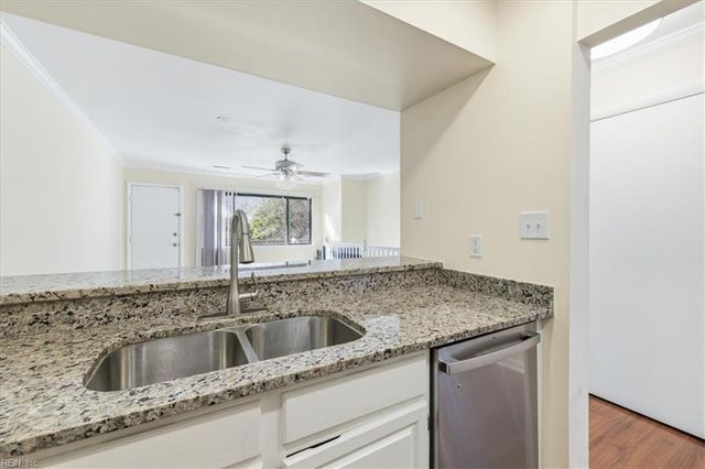 233 Mill Point DR, Hampton, VA 23669