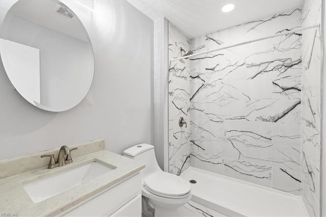 233 Mill Point DR, Hampton, VA 23669