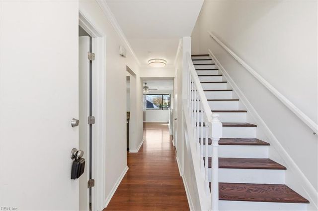 233 Mill Point DR, Hampton, VA 23669