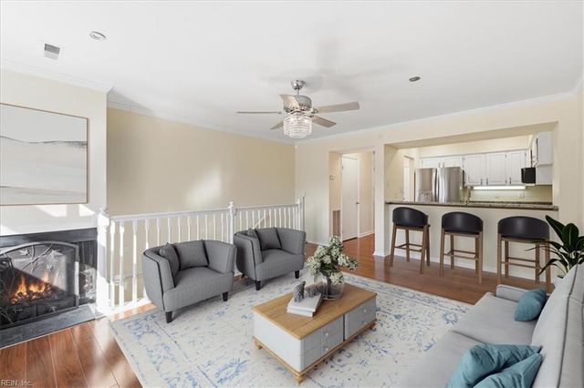 233 Mill Point DR, Hampton, VA 23669