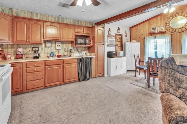 179 Aderholt Road, Bronston, KY 42518