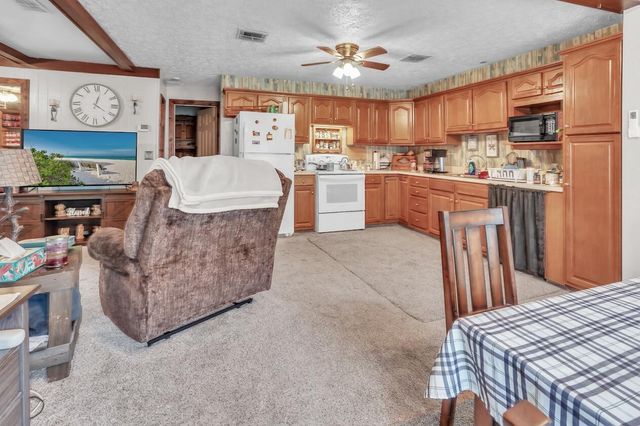 179 Aderholt Road, Bronston, KY 42518