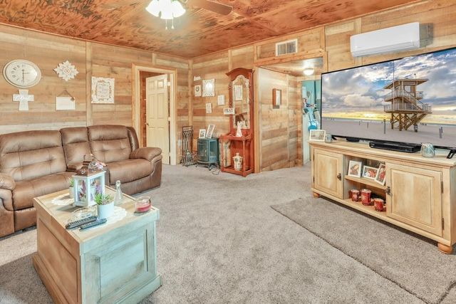 179 Aderholt Road, Bronston, KY 42518