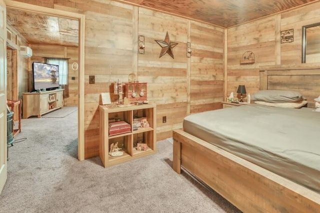 179 Aderholt Road, Bronston, KY 42518