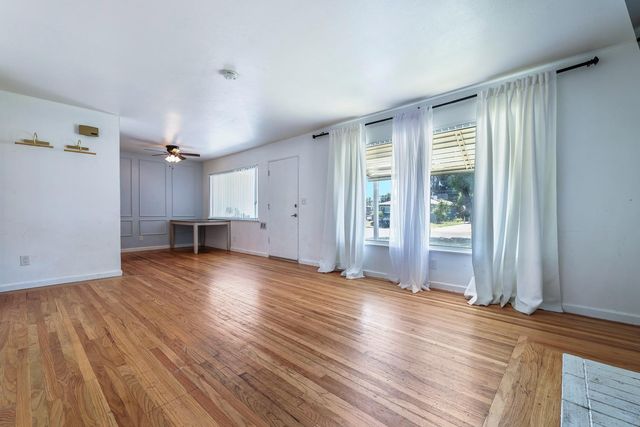 3913 E Fountain Way, Fresno, CA 93726