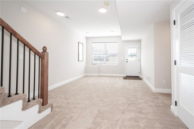 13745 Leigh Drive, Bonner Springs, KS 66012