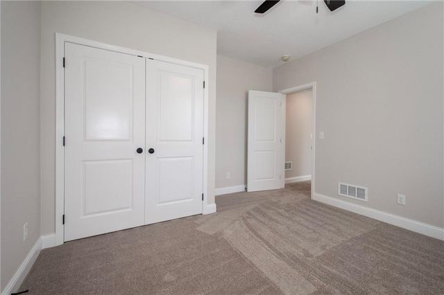 13745 Leigh Drive, Bonner Springs, KS 66012