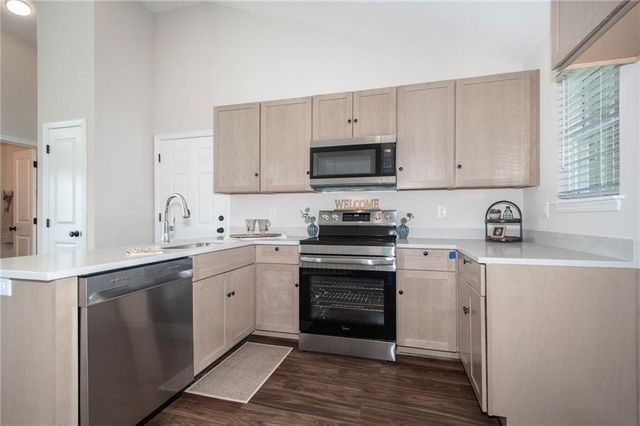 13745 Leigh Drive, Bonner Springs, KS 66012