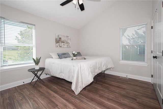 13745 Leigh Drive, Bonner Springs, KS 66012