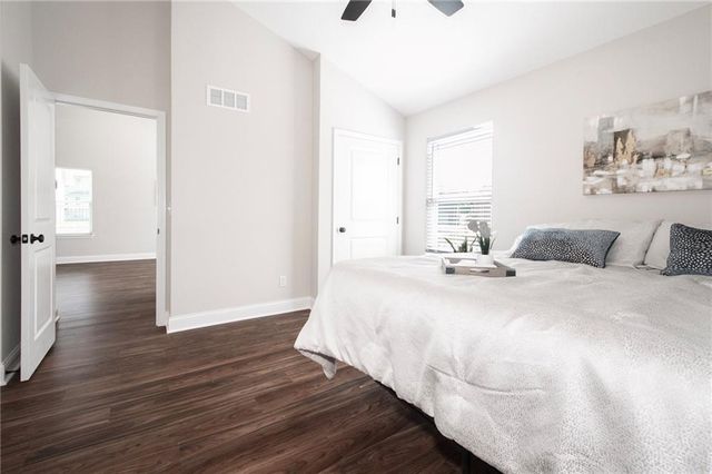 13745 Leigh Drive, Bonner Springs, KS 66012