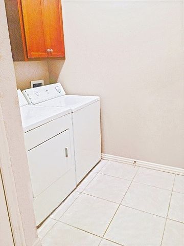 3165 W Montrail Place, Fayetteville, AR 72704