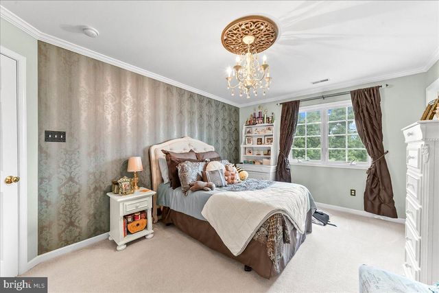 30 WILLIAM HOWARD DR, Glen Mills, PA 19342