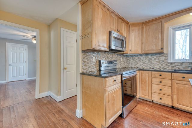 30 Arnold Drive, Tolland, CT 06084