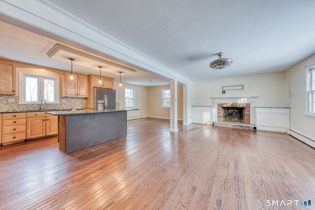 30 Arnold Drive, Tolland, CT 06084