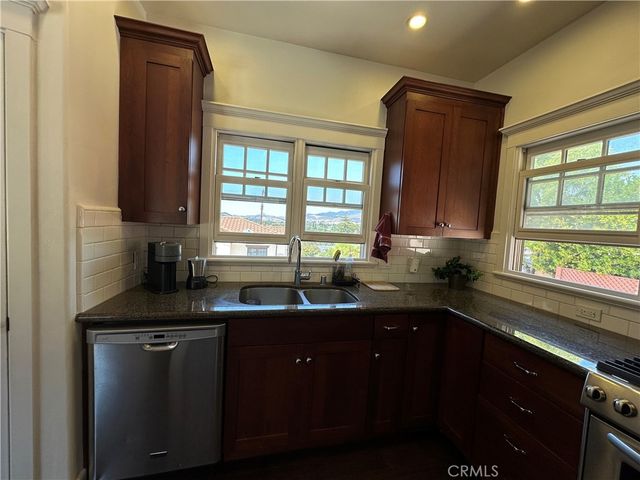 1075 Ella Street 3, San Luis Obispo, CA 93401