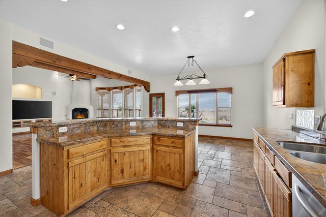 2500 Abrazo Road NE, Rio Rancho, NM 87124
