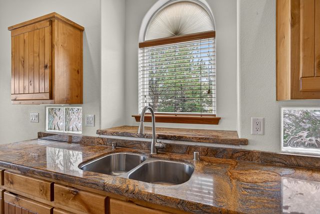 2500 Abrazo Road NE, Rio Rancho, NM 87124