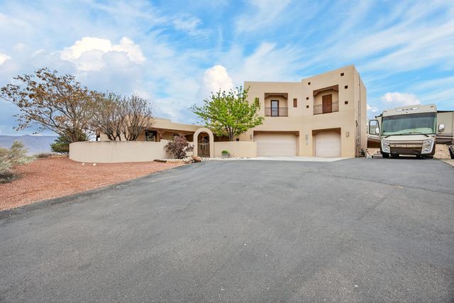 2500 Abrazo Road NE, Rio Rancho, NM 87124
