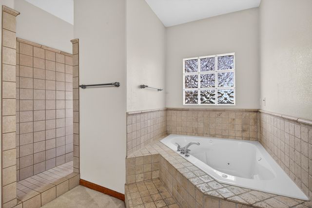 2500 Abrazo Road NE, Rio Rancho, NM 87124