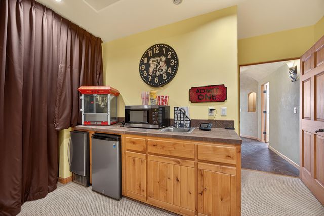 2500 Abrazo Road NE, Rio Rancho, NM 87124